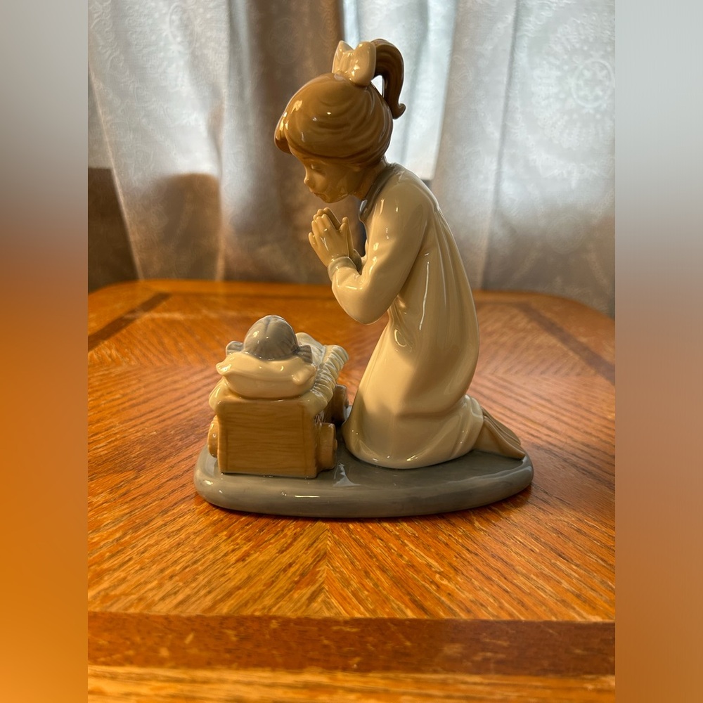 Vintage 1990 NAO Lladro Daisa Handmade in Spain Praying Mother & Child
